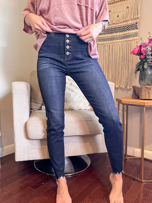 Amber High Rise Skinny Jean